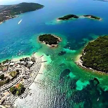 Meta Aparthotel *